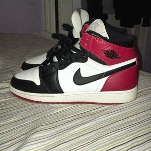 Jordan 1 black toe